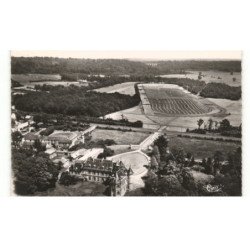 LAMORLAYE: le château et la piste d'entrainement: vue aérienne 10x15 - très bon état