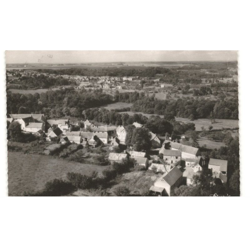 LIANCOURT-SAINt-PIERRE: vue aérienne 10x15 - très bon état
