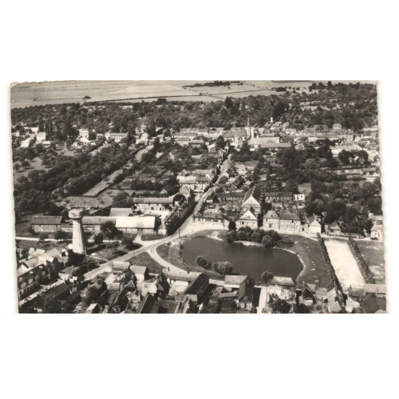 FEUQUIERES: vue générale vue aérienne 10x15 - très bon état