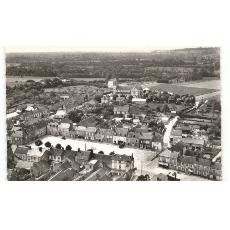 COURTOMER: vue générale vue aérienne 10x15 - état