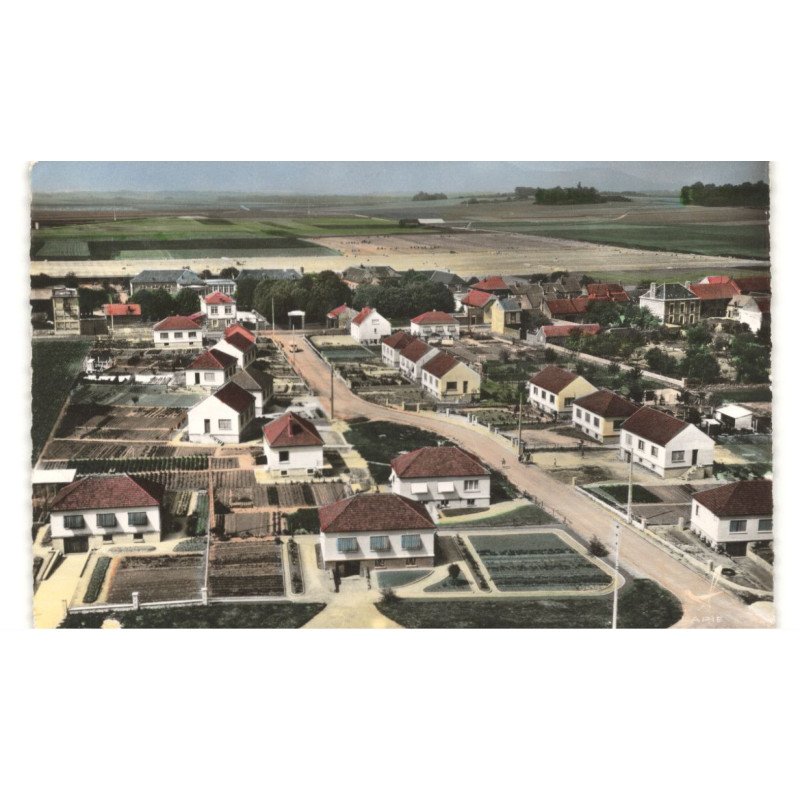 CHEVRIERES: nouvelles cités vue aérienne 10x15 - très bon état