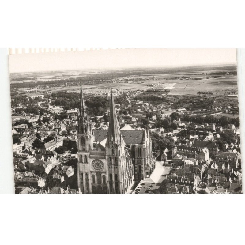 CHARTRES: la cathédrale notre-dame vue aérienne 10x15 - très bon état