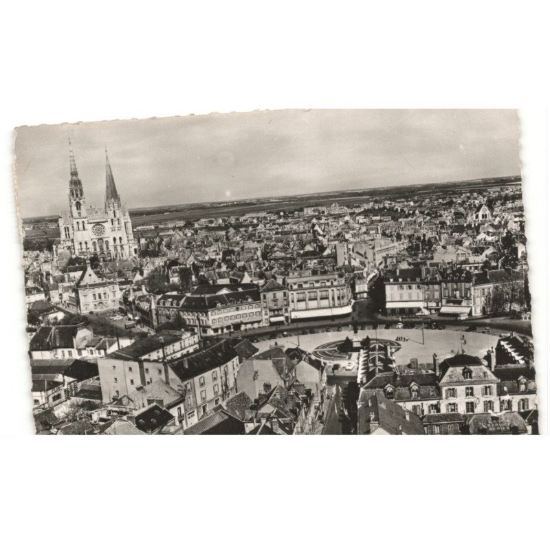 CHARTRES: la place des épars et la cathédrale vue aérienne 10x15 - très bon état
