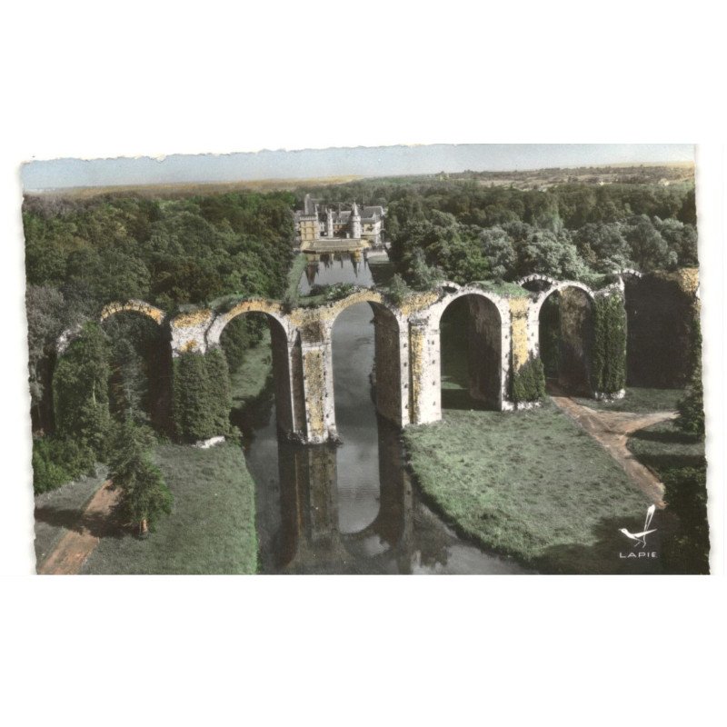 MAINTENON: l'aqueduc et le château vue aérienne 10x15 - très bon état