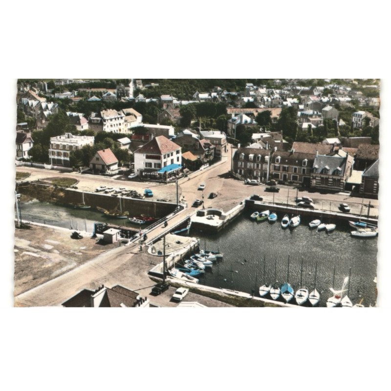 COURSEULLES-sur-MER: le port vue aérienne 10X15 - très bon état