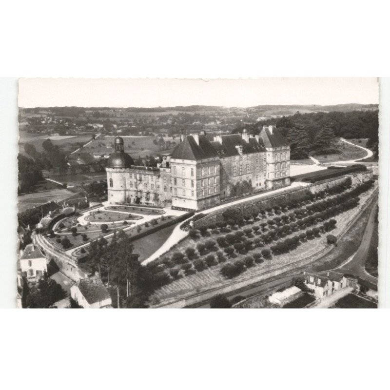 HAUTEFORT: château de hautefort vue aérienne 10x15 - très bon état