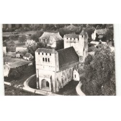 LES EYZIES-de-TAYAC: l'église vue aérienne 10x15 - très bon état