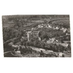 FALAISE: le château et les remparts vue aérienne 10X15 - très bon état