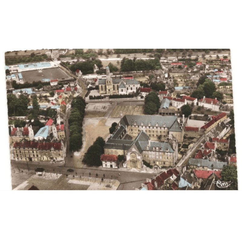 BAYEUX: église et quartier saint-patrice vue aérienne 10X15 - très bon état