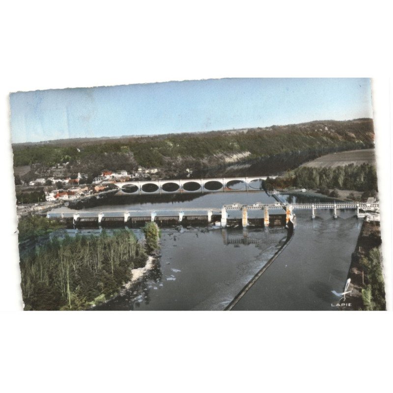 MAUZAC: le barrage et vue générale vue aérienne 10x15 - très bon état