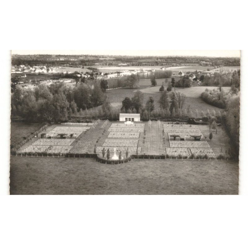 SANNERVILLE: cimetière anglais de banneville-la-campagne vue aérienne 10X15 - très bon état
