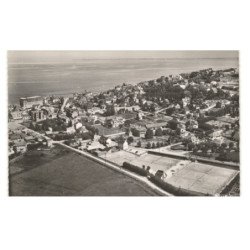 BLONVILLE-sur-MER: les tennis et vue générale: vue aérienne 10X15 - très bon état