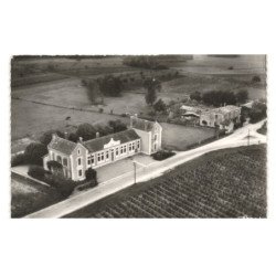 MINZAC: la mairie et les écoles vue aérienne 10x15 - très bon état