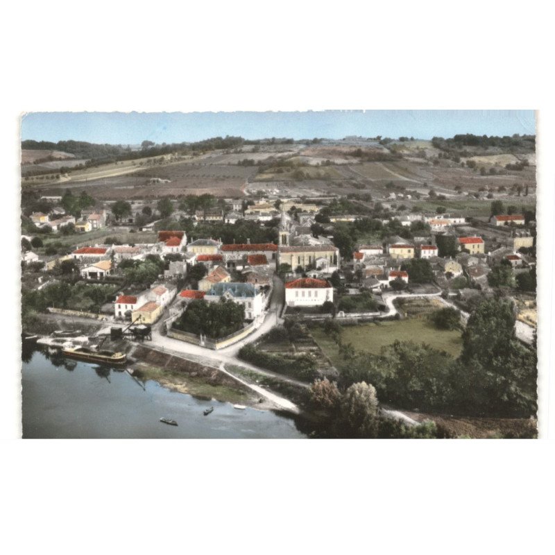 LAMOTHE-MONTRAVEL: le port sur la dordogne vue aérienne 10x15 - très bon état