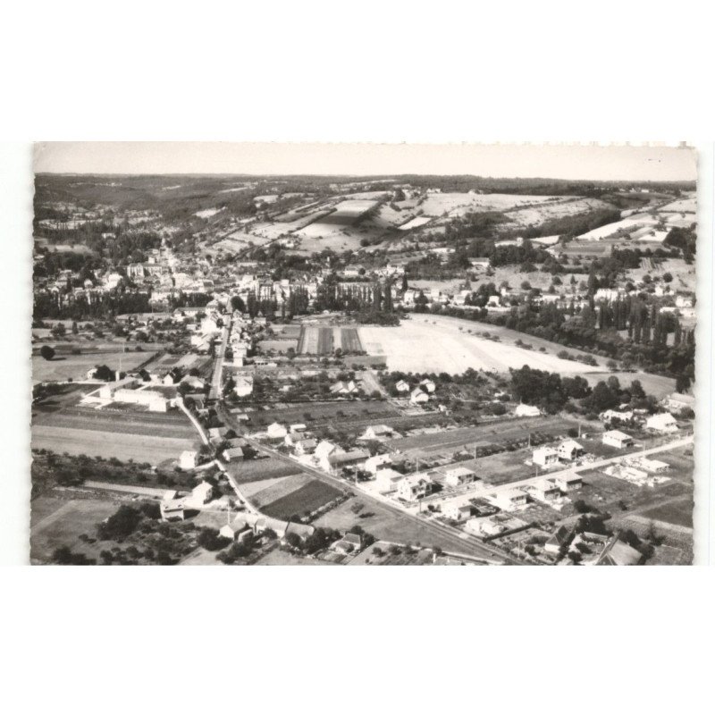 LE BUGUE: vue générale vue aérienne 10x15 - très bon état