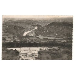 BESANCON: monument de la libération vue aérienne 10x15 - très bon état timbre arraché