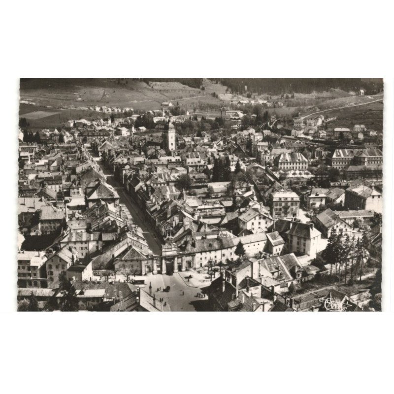 PONTARLIER: rue et porte de la république vue aérienne 10x15 - très bon état