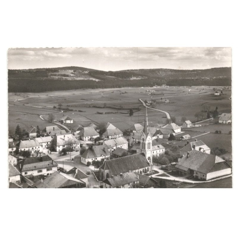 ORCHAMPS-VENNES: quartier de l'église vue aérienne 10x15 - très bon état