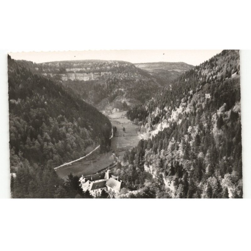CONSOLATION-MAISONNETTES: le séminaire et la vallée du dessoubre vue aérienne 10x15 - très bon état