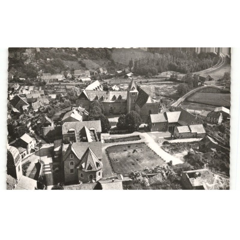 ROUGEMONT: le préventorium "la volière" et la pouponnière préventoriale "le nid" vue aérienne 10x15 - très bon état