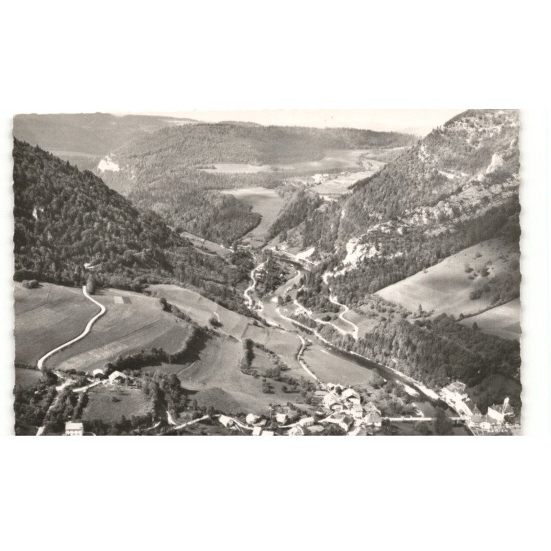 GOUMOIS: vallée du doubs, goumois france et goumois suisse vue aérienne 10x15 - très bon état