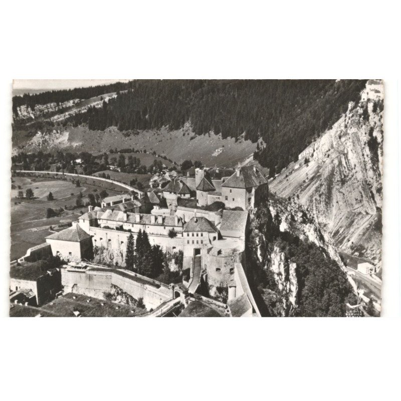 LA CLUSE ET MUOUX: le fort et le château de joux vue aérienne 10x15 - très bon état