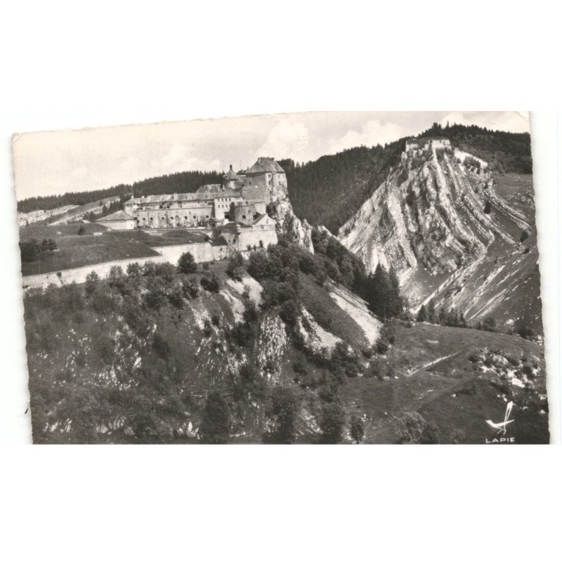 LA CLUSE ET MUOUX: château vue aérienne 10x15 - très bon état