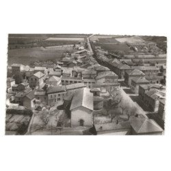 SAINT-SORLIN-en-VALLOIRE: vue générale au 1er plan la vieille église vue aérienne 10x15 - très bon état