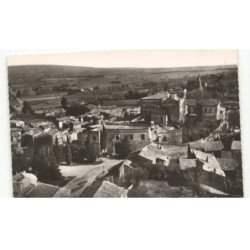 ROCHEGUDE: le centre du village la place du colombier vue aérienne 10x15 - très bon état