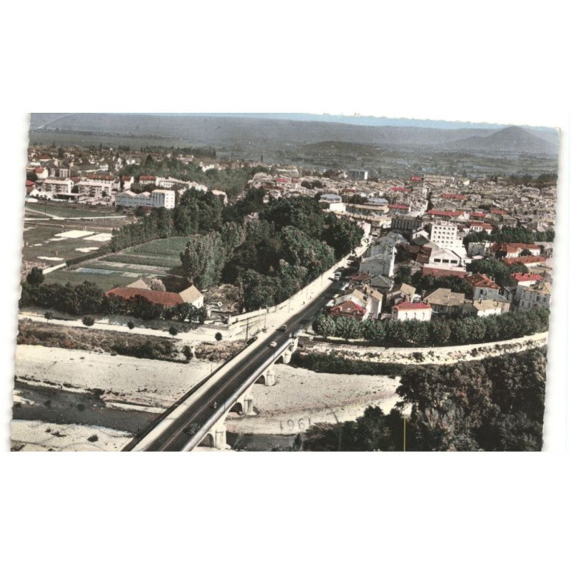 MONTELIMAR: route de marseille et la ville vue aérienne 10x15 - très bon état