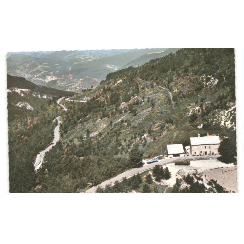 COL DE CABRE: le sommet du col de cabre le refuge et la route de beaurières vue aérienne 10x15 - très bon état