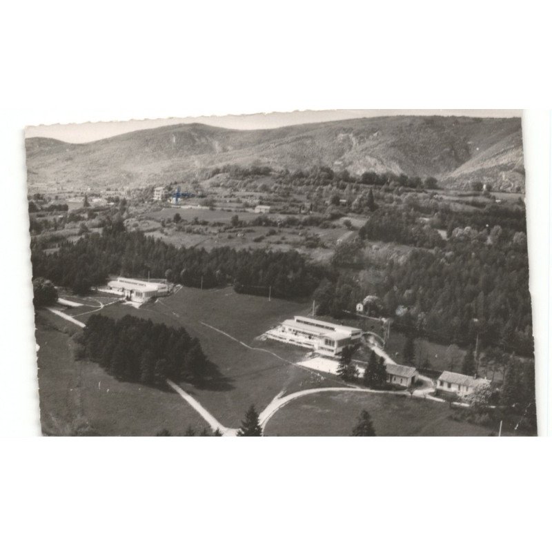 DIEULEFIT: vue panoramique du village d'enfants et ses chalets vue aérienne 10x15 - très bon état