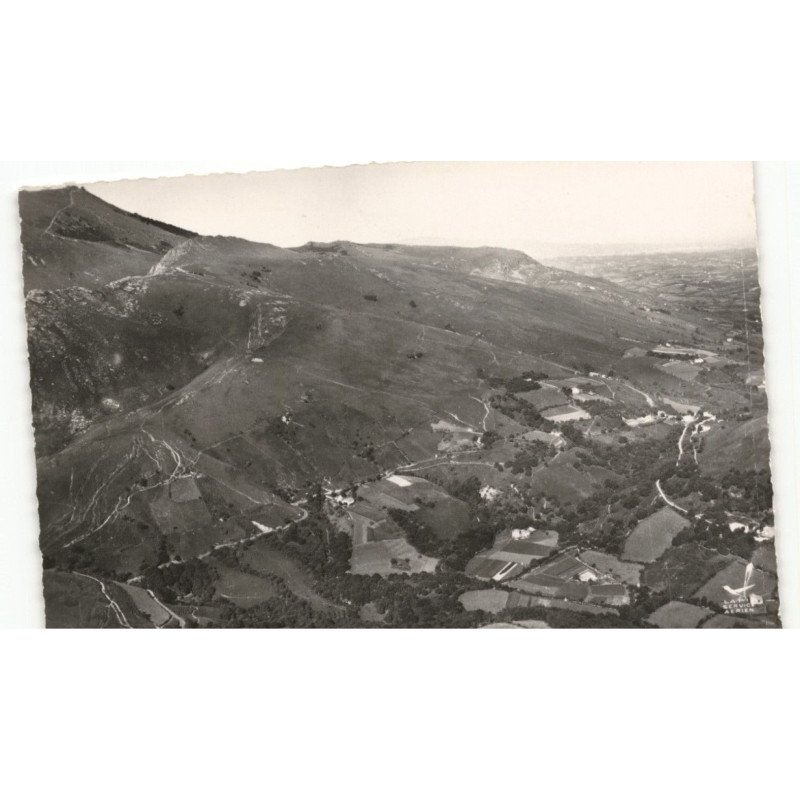 LA RHUNE: sommet du pays basque 900m, frontière franco-espagnole vue aérienne 10X15 - très bon état