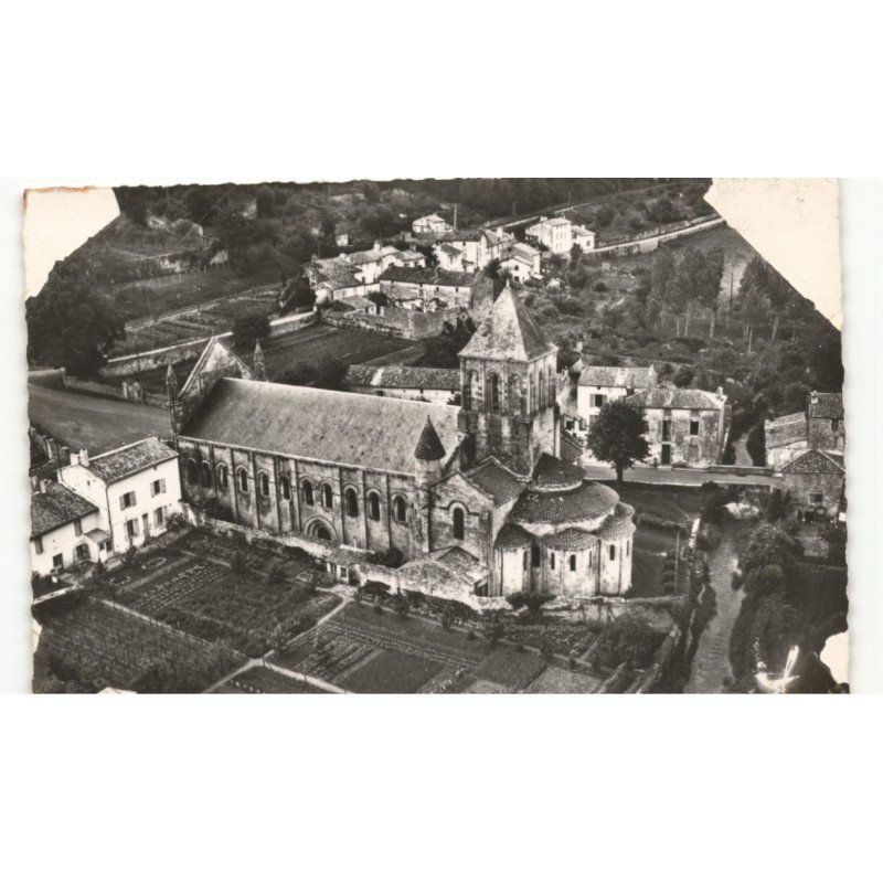 MELLE: église saint-hilaire vue aérienne 10X15 - état
