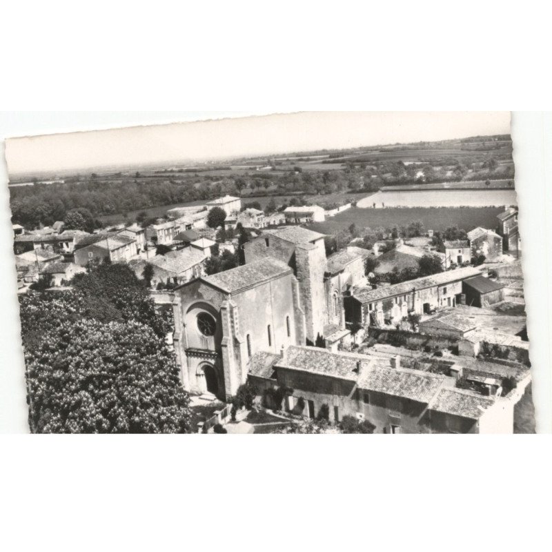 BEAUVOIR-sur-NIORT: église romane du cormenier vue aérienne 10X15 - très bon état