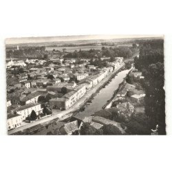 COULON: vue générale, les bords de la sèvre niortaise vue aérienne 10X15 - très bon état