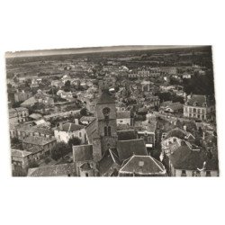 ARGENTON-CHÂTEAU: l'église côté abside vue aérienne 10X15 - très bon état