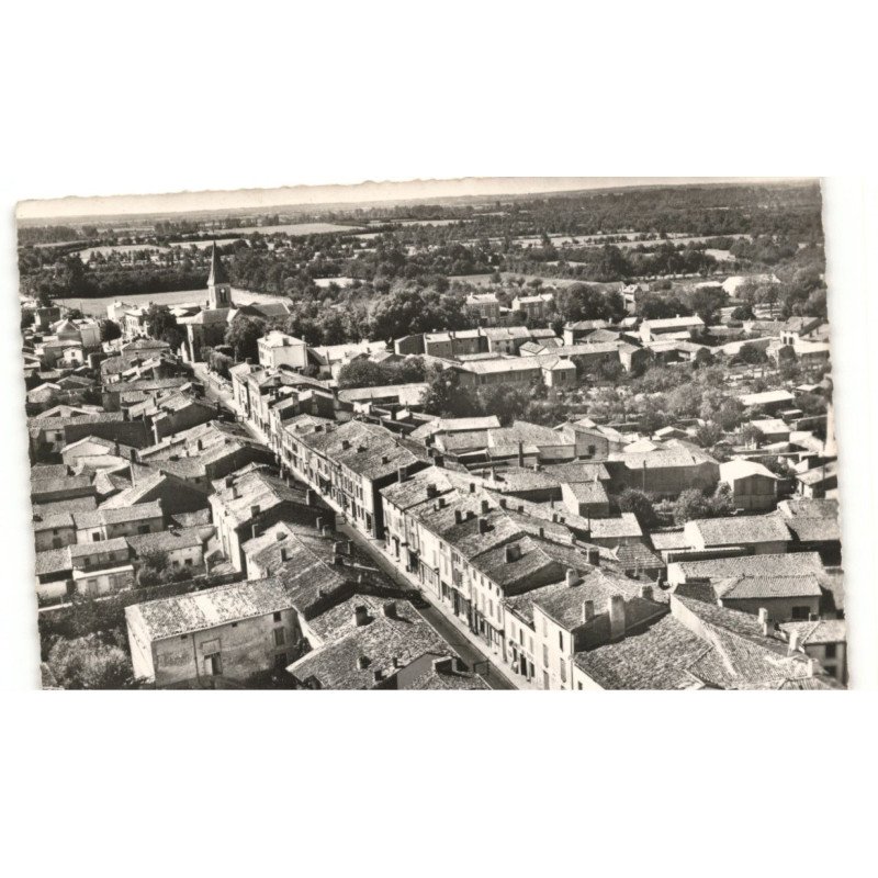 BRIOUX-sur-BOUTONNE: vue générale, route de poitiers vue aérienne 10X15 - très bon état