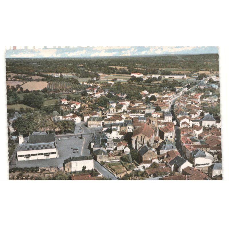 SECONDIGNY: le centre de la ville vue aérienne 10X15 - très bon état