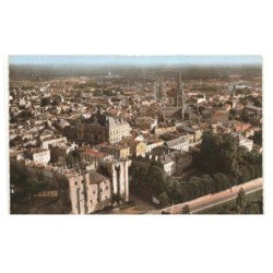 NIORT: au 1er plan le donion siècle vue aérienne 10X15 - très bon état