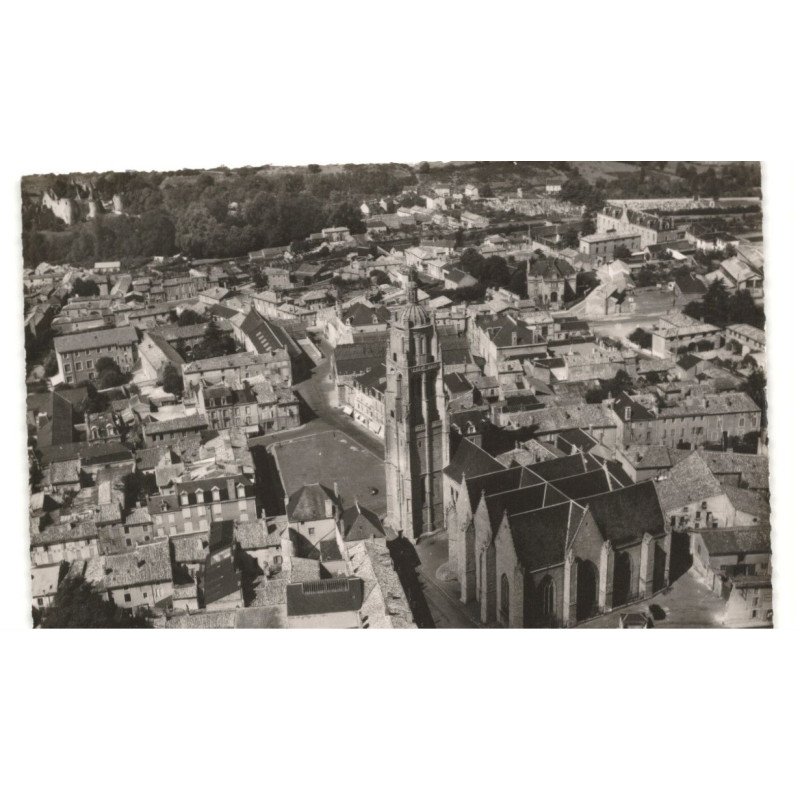 BRESSUIRE: quartier de l'église notre-dame vue aérienne 10X15 - très bon état