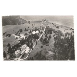 LE MONT-REVARD: hôtel P.L.M. brasserie et gare du téléphérique, gare d'arrivée vue aérienne 10X15 - très bon état