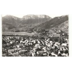 CHALLES-les-EAUX: vue générale et le terrain d'aviation au fond, le nivolet et pennay vue aérienne 10X15 - très bon état