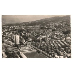 CHAMBERY: la piscine le stade et le gratte-ciel vue aérienne 10X15 - très bon état