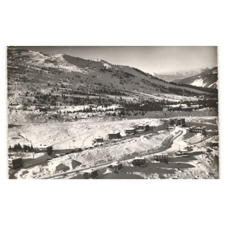 COURCHEVAL: station de sports d'hiver, les chalets du jardin alpin vue aérienne 10X15 - très bon état