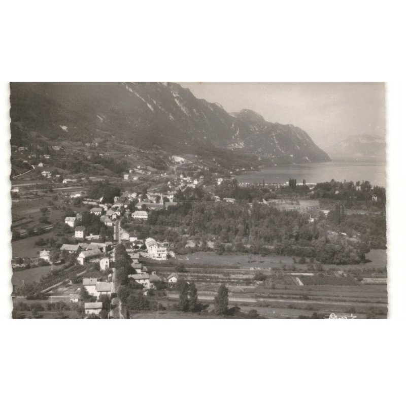 LE BOURGET-du-LAC: vue panoramique et le lac vue aérienne 10X15 - très bon état