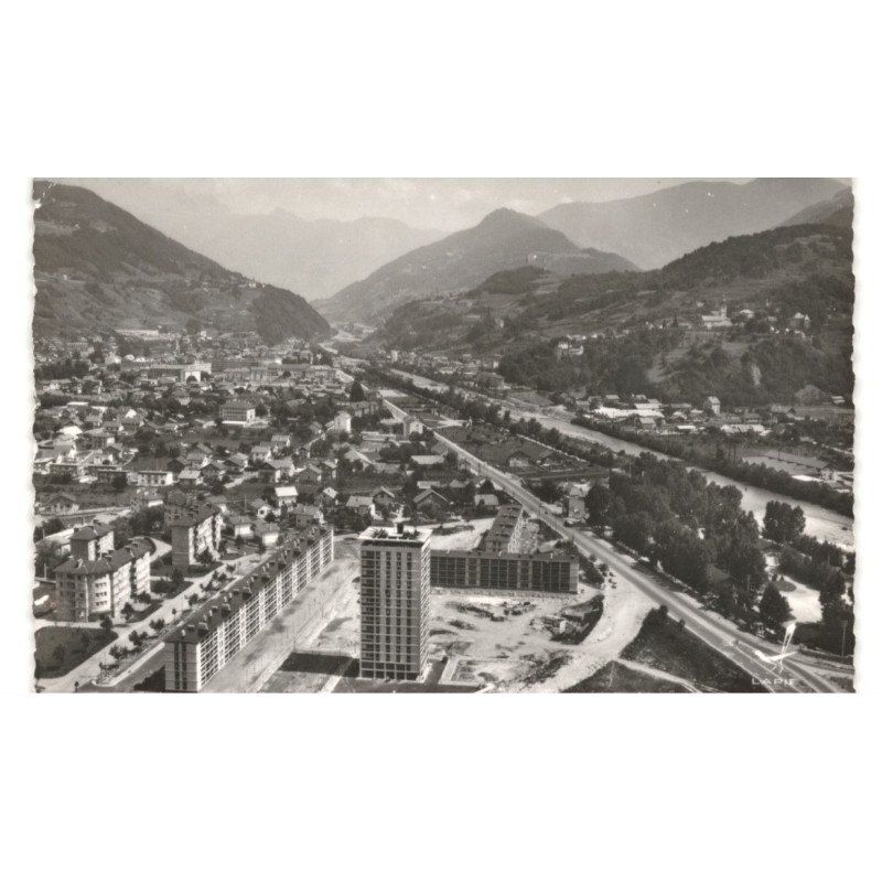 ALBERTVILLE: le champ de mars vue aérienne 10X15 - très bon état