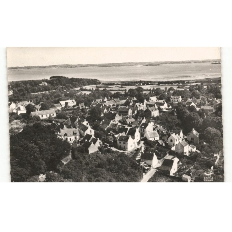 ILE-aux-MOINES: vue d'ensemble du bourg vue aérienne 10x15 - très bon état