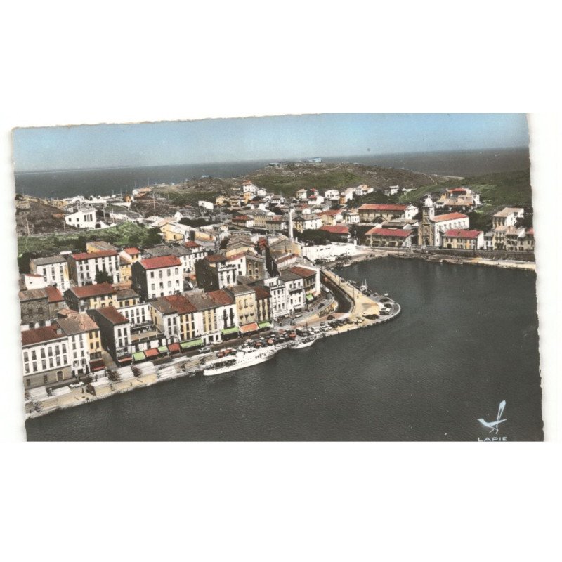 PORT-VENDRES: les quais vue aérienne 10X15 - très bon état