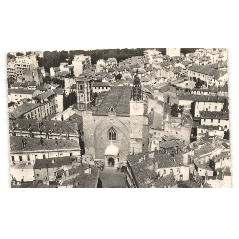 PERPIGNAN: place de la cathédrale vue aérienne 10X15 - très bon état